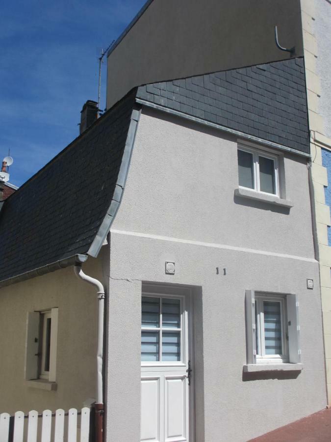 滨海图维列A 30 M Du Coeur De La Rue Des Bains别墅 外观 照片